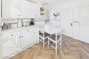 Photo 19- click for photo gallery